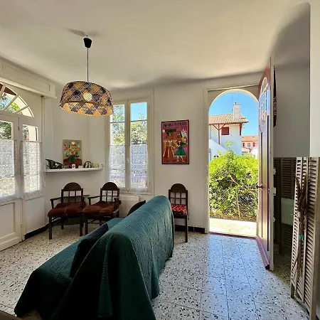 Maison Typique 2ème Ligne Avec Jardin à * Capbreton