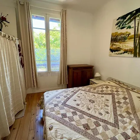 Maison Typique 2eme Ligne Avec Jardin A Capbreton